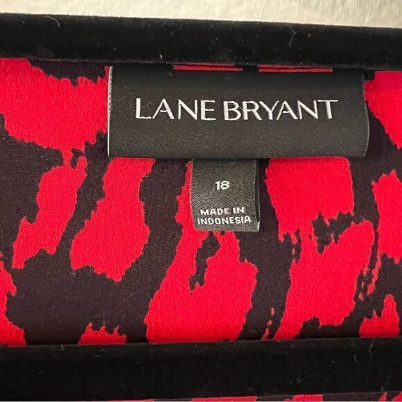 Lane Bryant Top Plus Size Red & Black Animal Print Ruffle V-Neck Size 18 - Picture 3 of 7